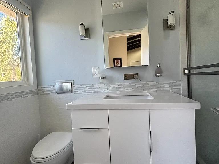 Ridgemont Dr — Photo 21
