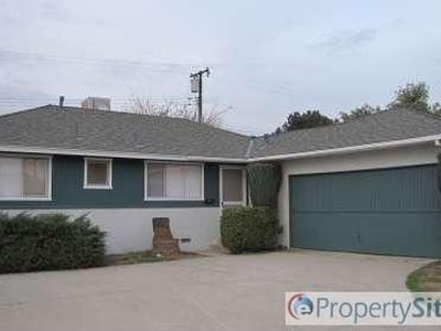 911 Thomas Ave, Redlands, CA, 92374