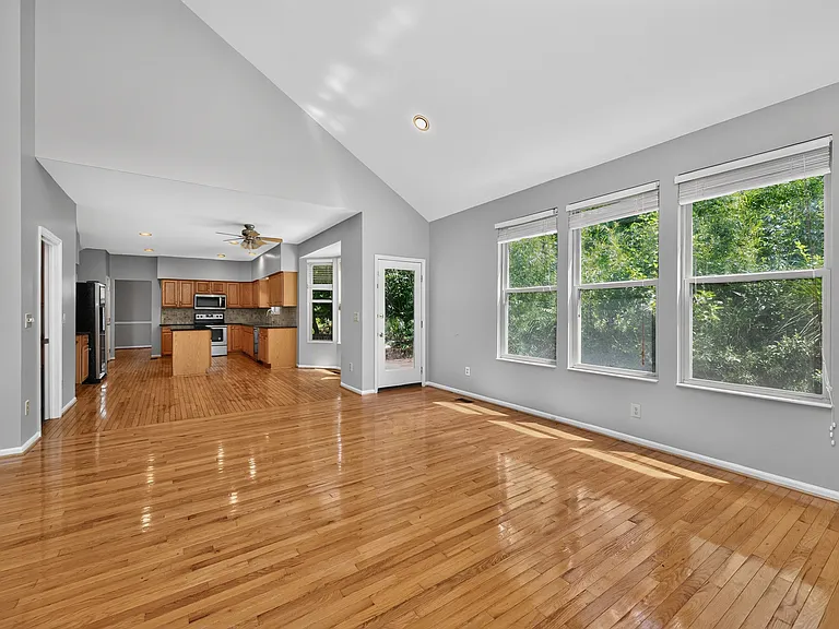 12130 Crestfield Ct — Photo 29