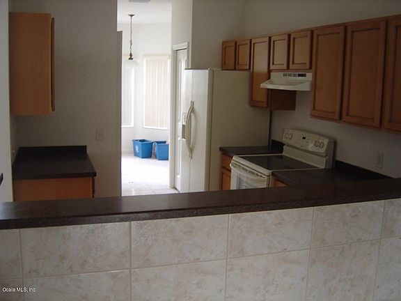 4th image of 2935 NE 7th St APT 303