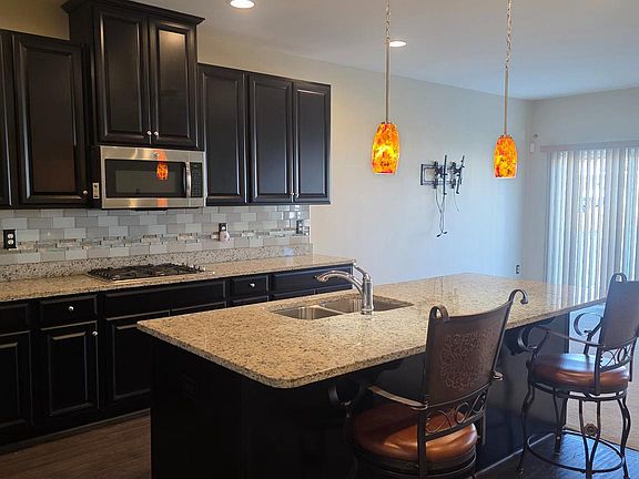 4th image of 435 Goodwick Dr