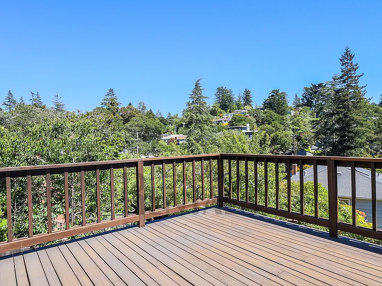 5555 Harbord Dr — Photo 18