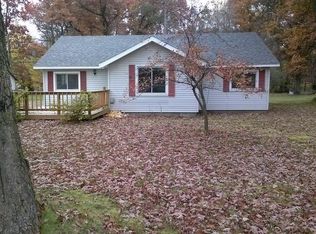 2146 W Ludington Dr, Farwell, MI 48622