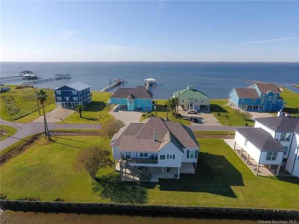 144 W Harbor Dr, Lake Charles, LA 70607