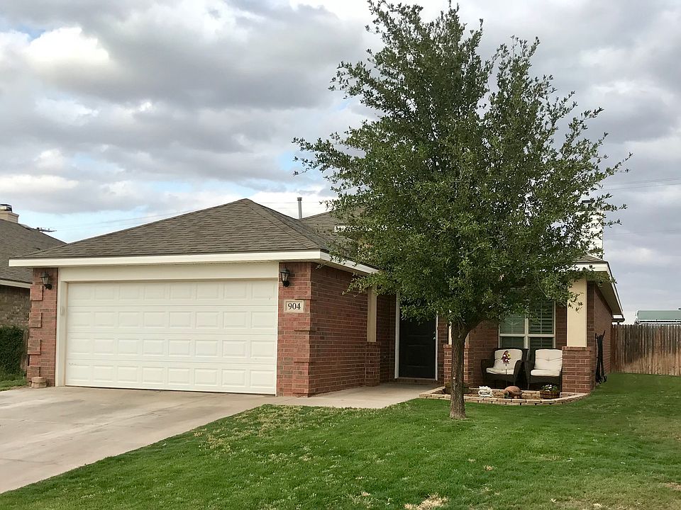 1st image of 904 Nolan Ryan Dr