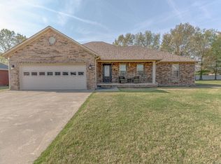 2712 Oxford St, Paragould, AR 72450