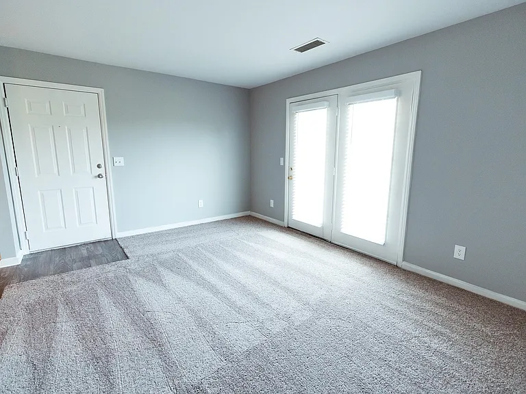 1310 N Rutherford Blvd — Photo 13