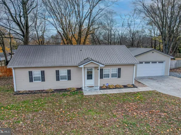 90 Sumac Dr, Felton, DE 19943