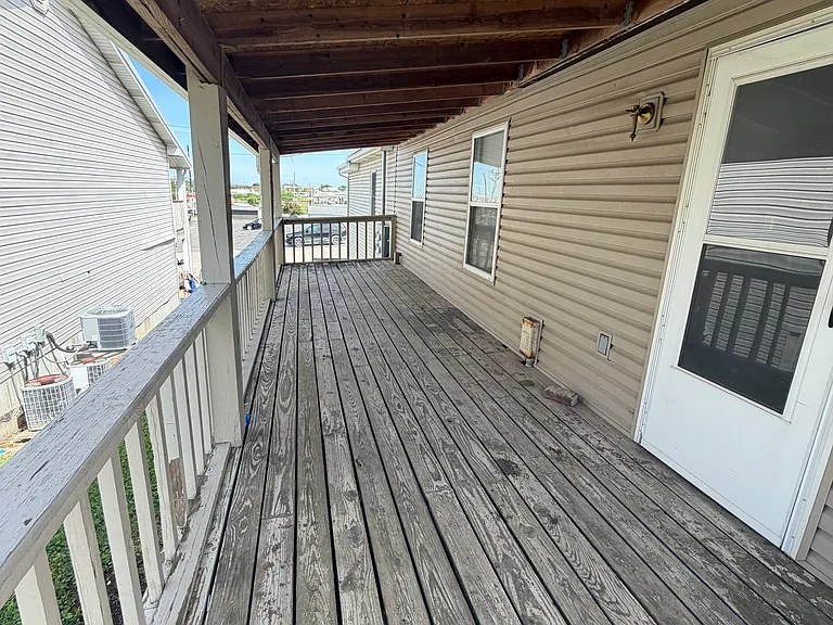 718 Benham St #A — Photo 6
