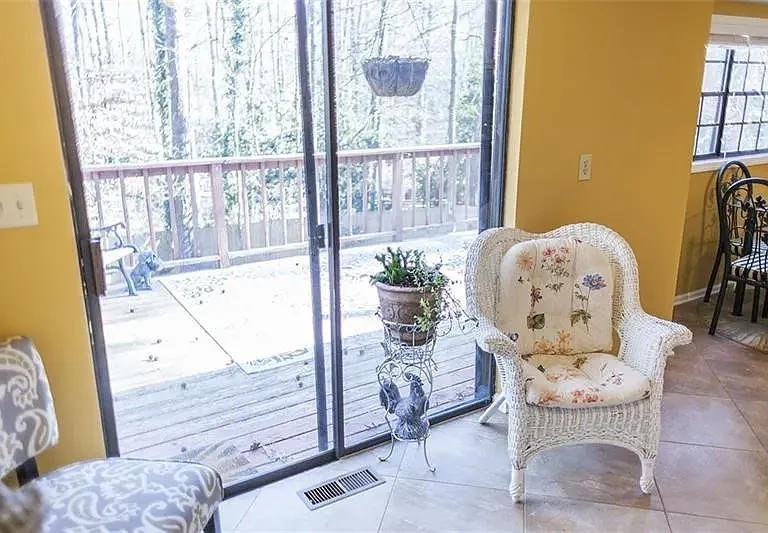 Ember Cir — Photo 25