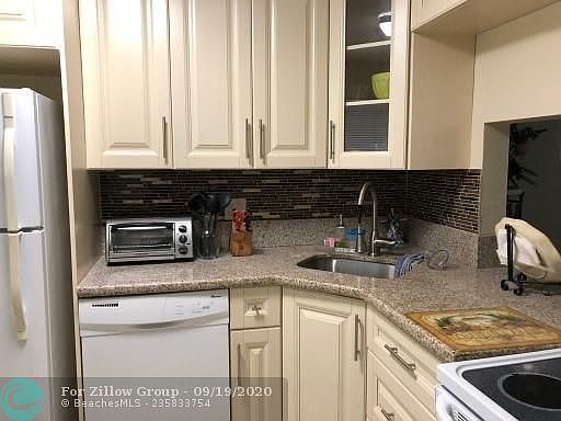2nd image of 6021 NW 61st Ave APT 209