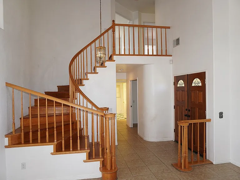 25955 La Barca Rd — Photo 4