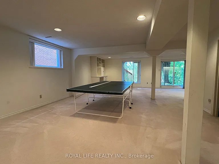 10 Saddletree Dr — Photo 22