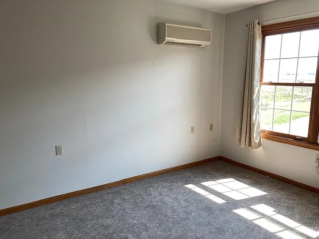 106 Harrison St — Photo 5