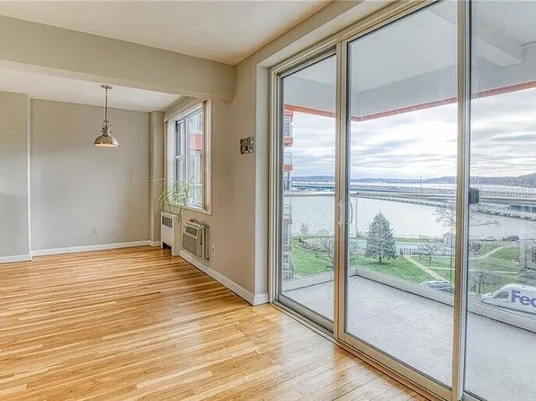2 Salisbury Pt APT 3A, Nyack, NY 10960