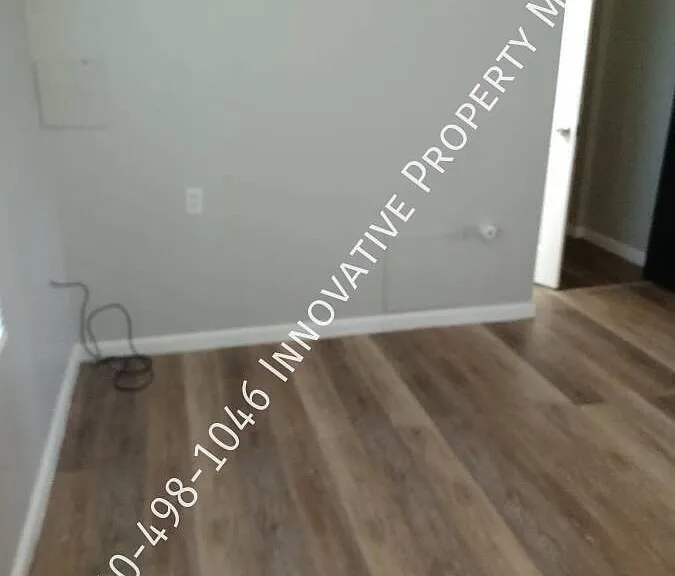 7351 N Dort Hwy #9 — Photo 15