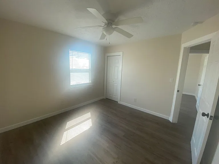 1512 S Kimbrel Ave — Photo 17