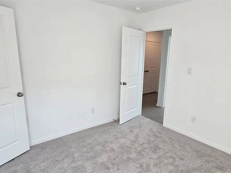 446 Sormonne Loop — Photo 11