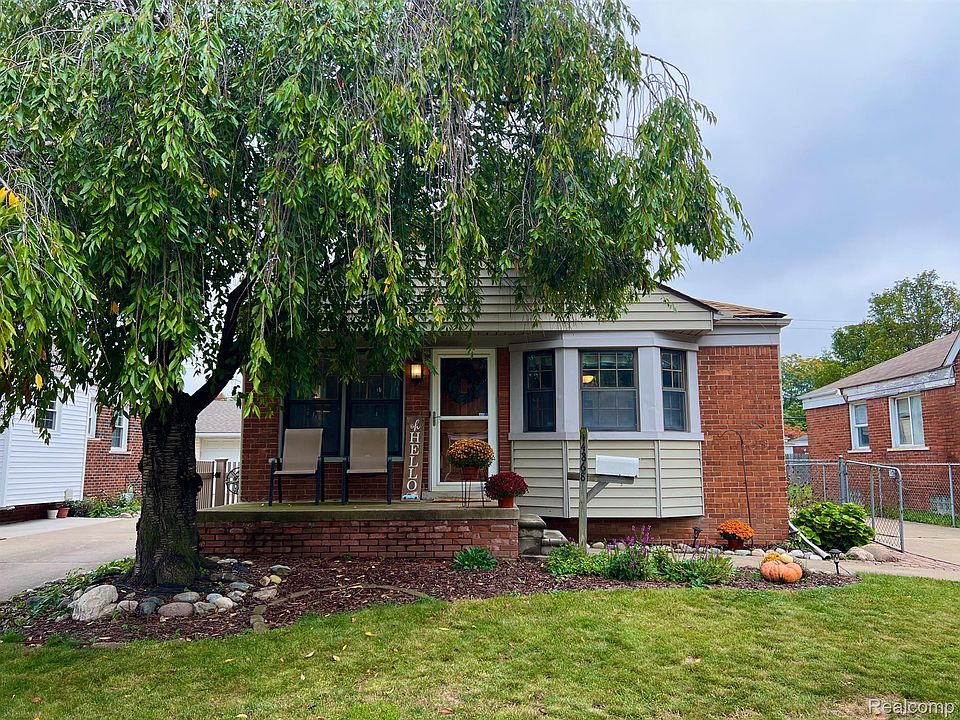 1st image of 14868 Arlington Ave