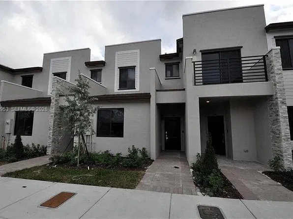 366 NE 208th Ter #366, Miami, FL 33179