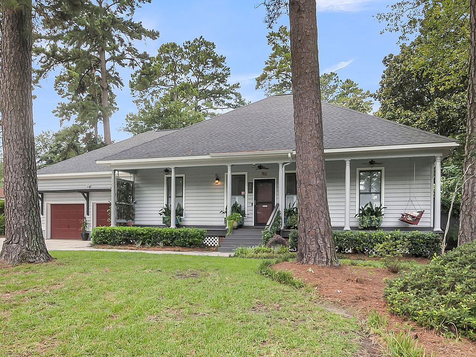 1st image of 304 Dogwood Cir
