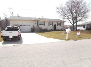 25212 Aqua Dr, Elkhart, IN 46514