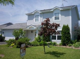 3202 Kensington Ln, Zion, IL 60099