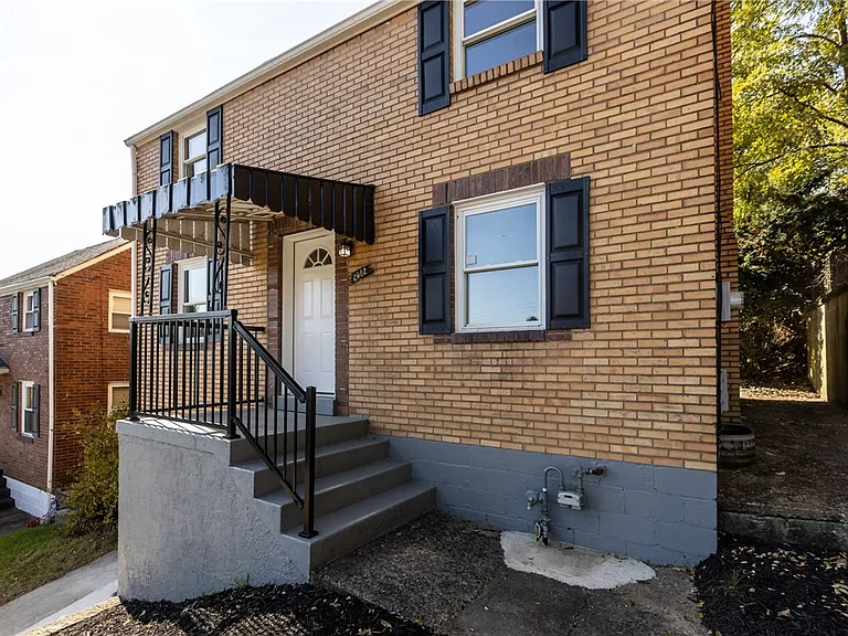 2982 Kestner Ave — Photo 25