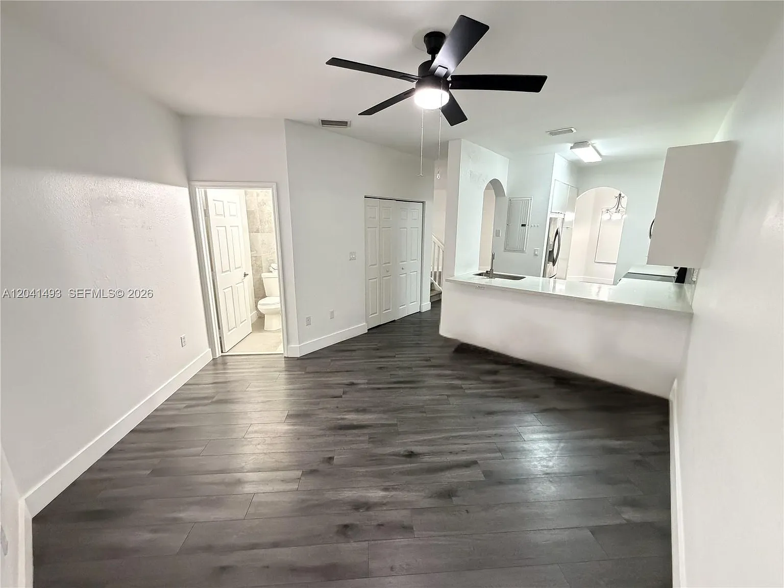 3 bed, 2.5 bath, 1502 sqft, $3,200 — Photo 3
