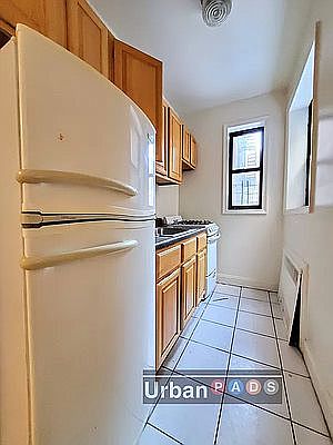 5th image of 590 Ocean Ave APT 1C