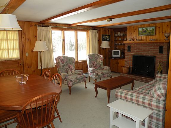 Living/dining rm with views