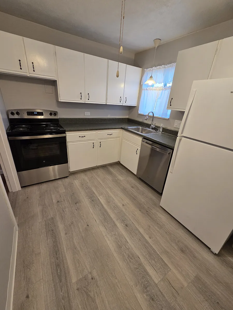 Building Photo - 7801 W 35th Ave #102