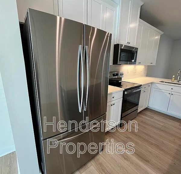 4750 Chastain Ave — Photo 3
