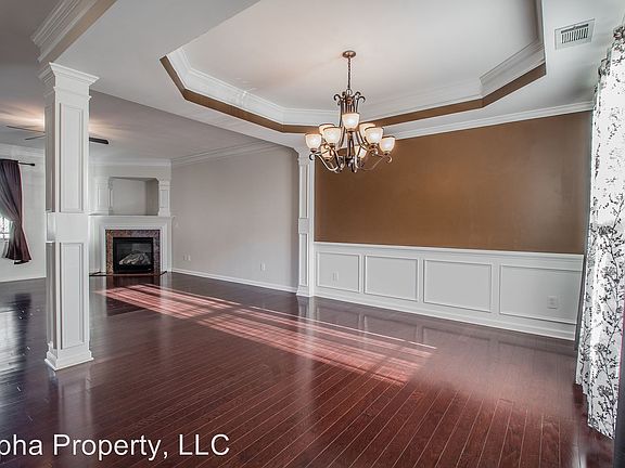 4th image of 6 Hartline Ct