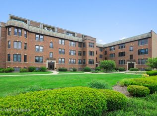 43 N Park Ave APT C2, Lombard, IL 60148