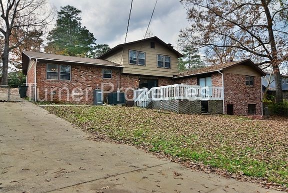 4th image of 6020 Yorkshire Dr
