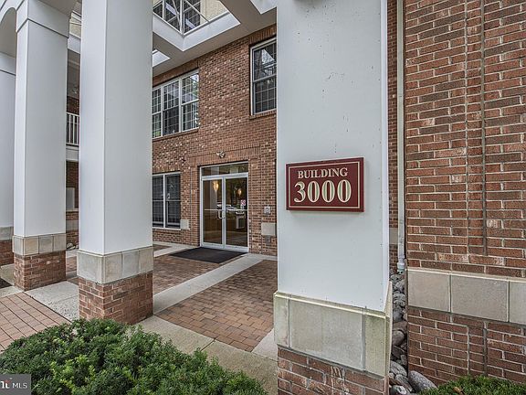 4th image of 3212 Meridian Blvd #3212