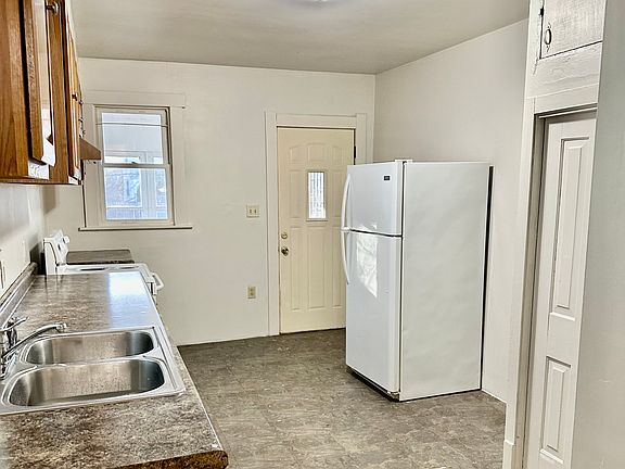 5th image of 110 S 15th St #1
