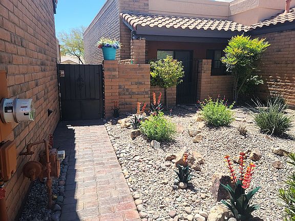4th image of 3158 Avenida Crescente