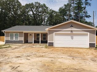 120 Marathon Ln, Fayetteville, NC 28304