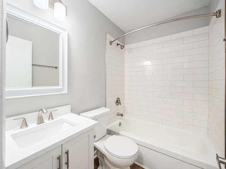 620 Riverview Dr #2 — Photo 6