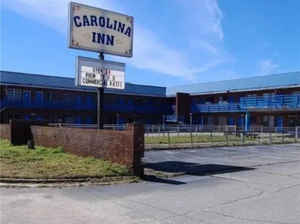 1015 Jackson St, Roanoke Rapids, NC 27870