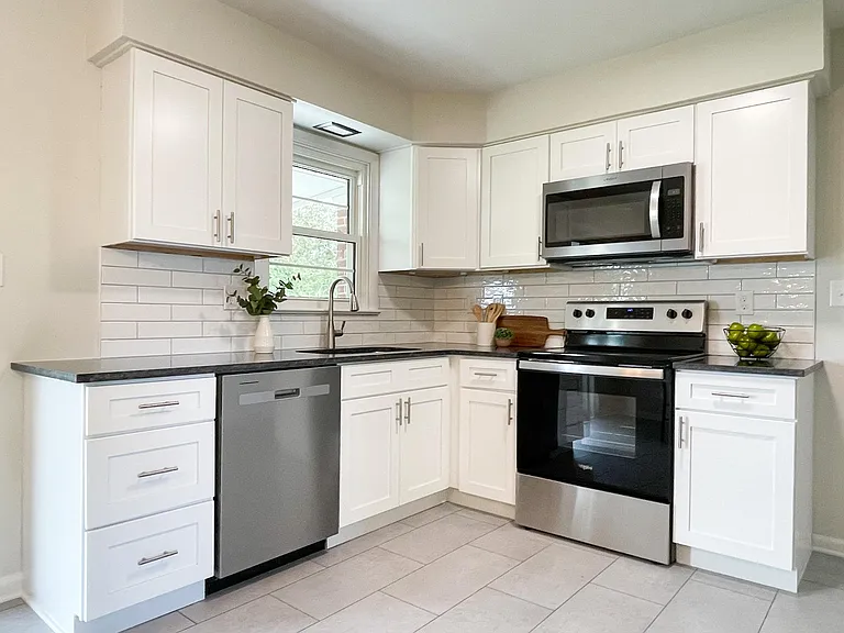1730 Hemlock Rd — Photo 18