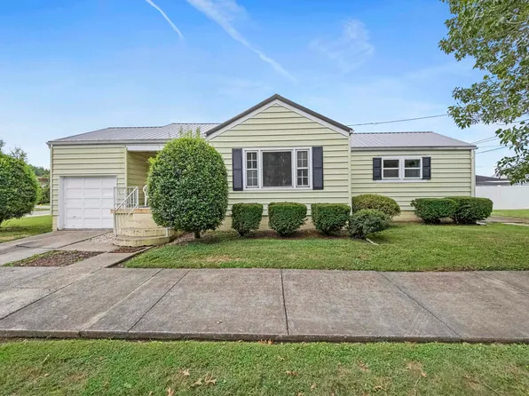 922 Pleasant St, Ironton, OH 45638