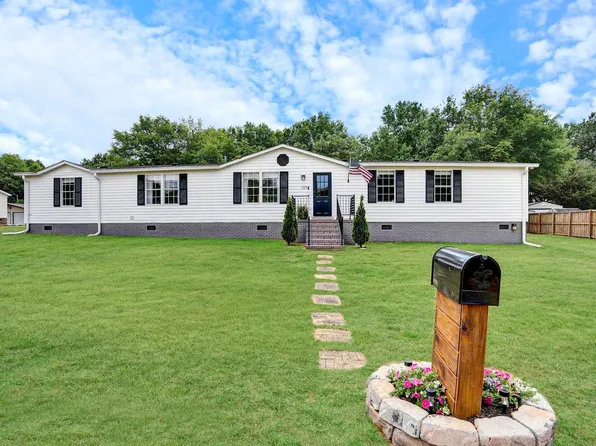 107 Floral Wood Way, Pelzer, SC 29669