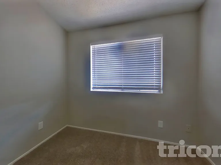 7617 Roberta Ln — Photo 11