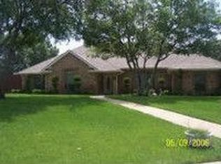 902 Redman Ln, Duncanville, TX 75137