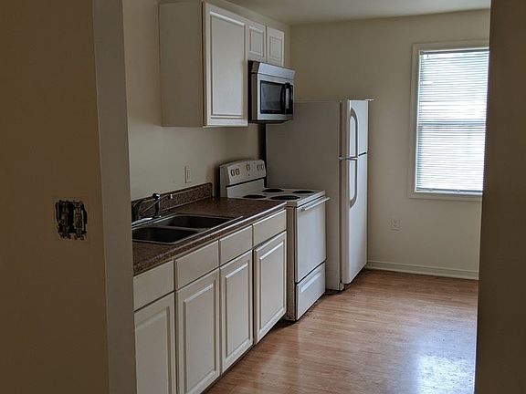 4th image of 3408 1st Ave