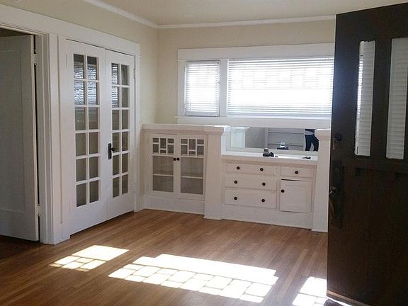 3rd image of 1244 Huntington Dr