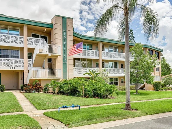 445 32nd Ave N #E-210, Saint Petersburg, FL 33704